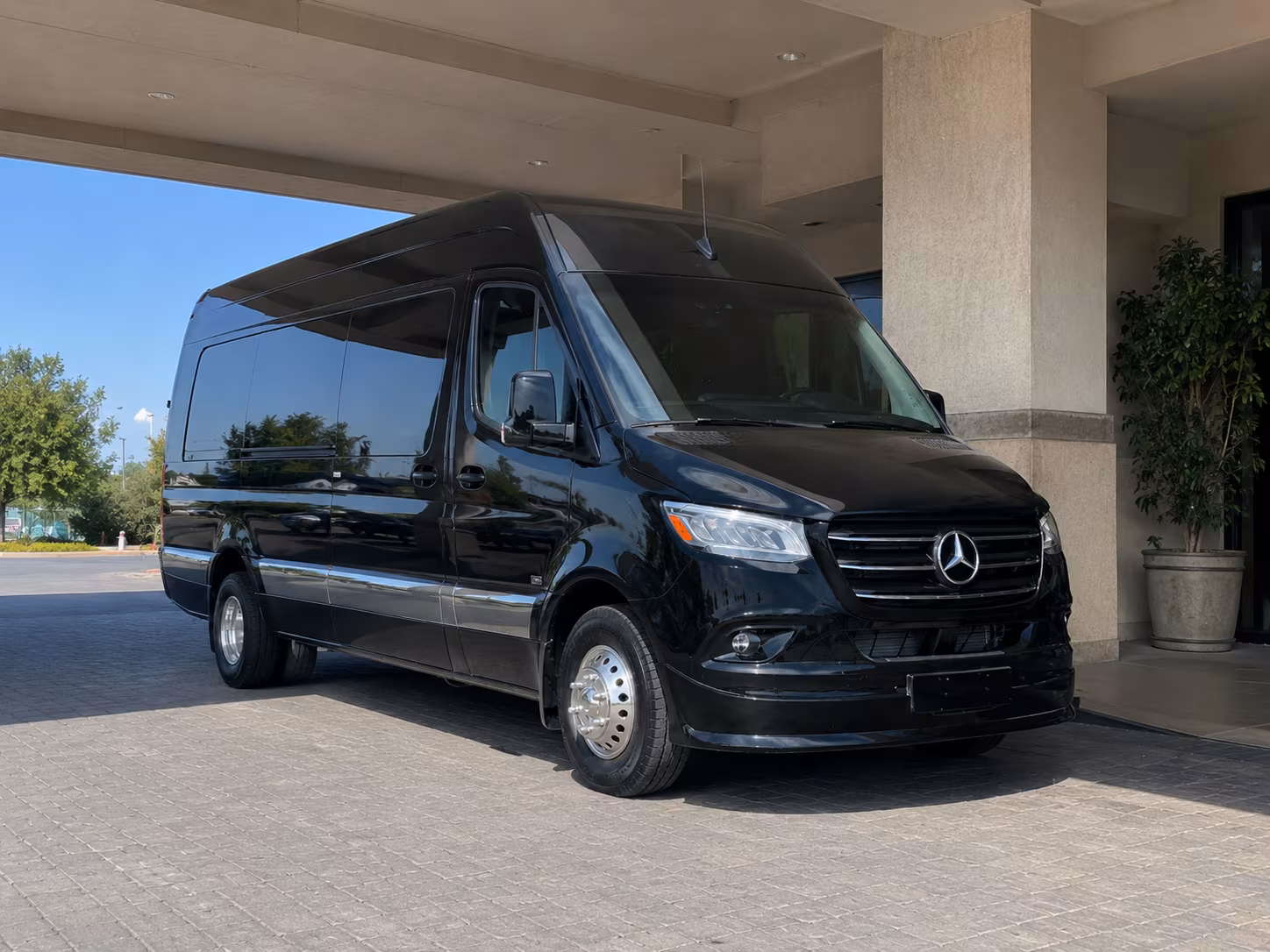 lakewood long distance transportation onboard seating