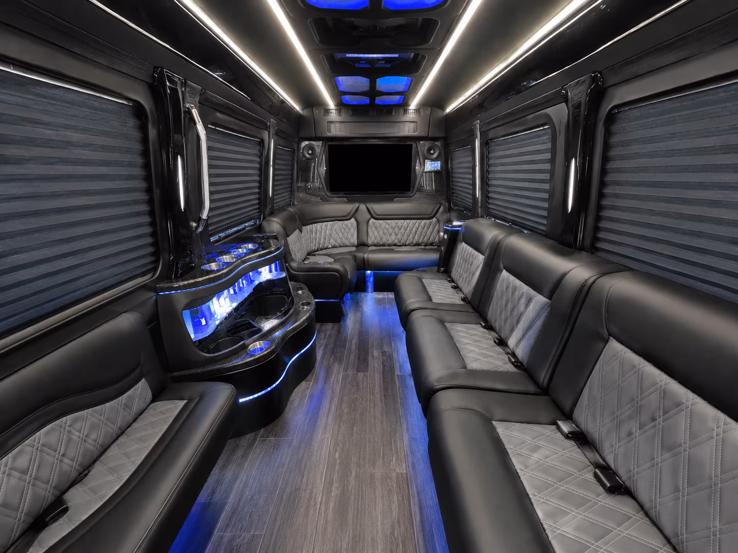lakewoodcacharterbusservices com connects you to port of long beach shuttle options and south bay routes