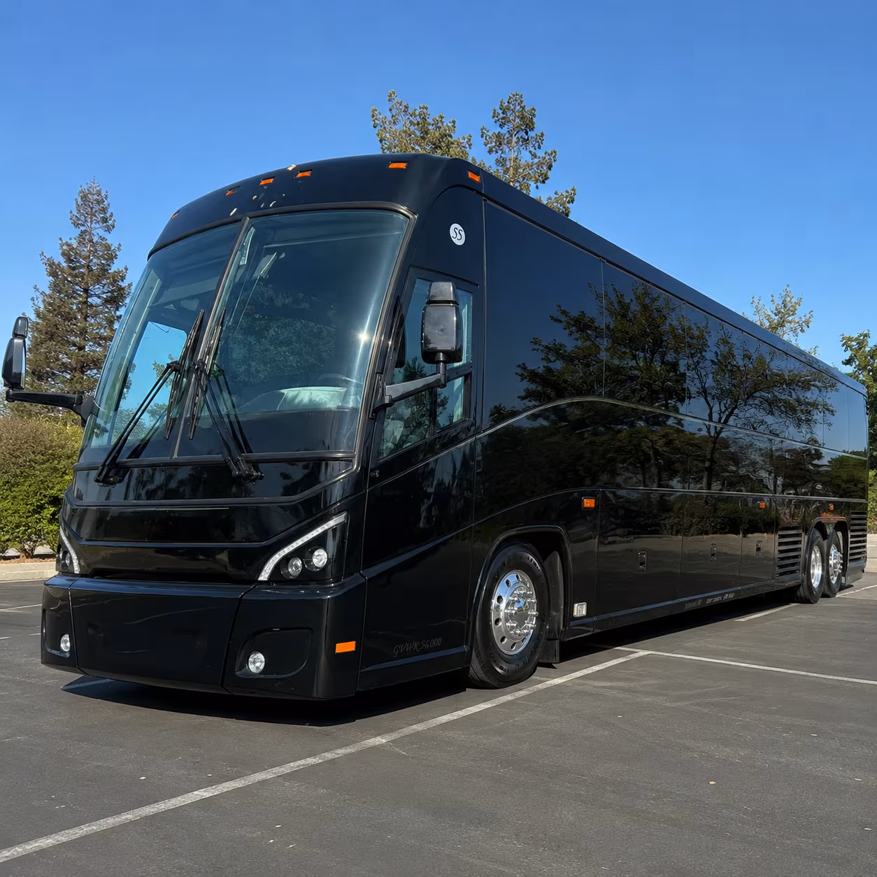 why a long distance charter bus makes sense for lakewood groups